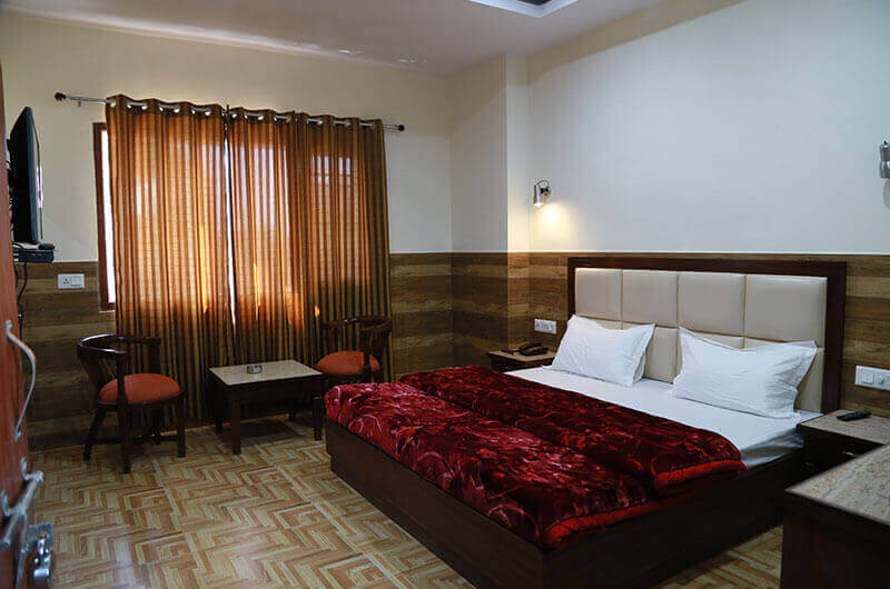 Hotel Vishnu Inn- Deluxe Rooms-2