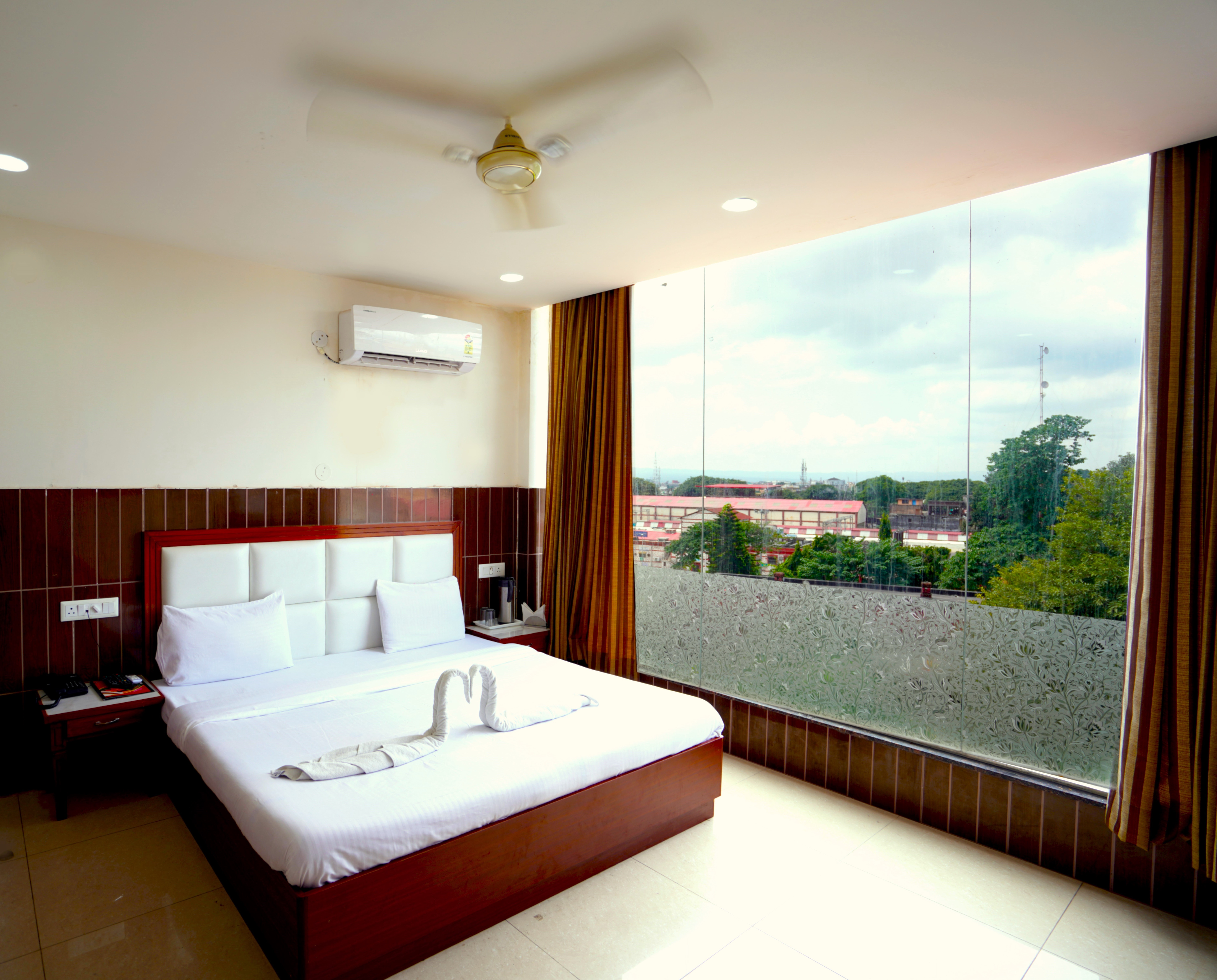 Hotel Vishnu Inn, Dehradun - slider