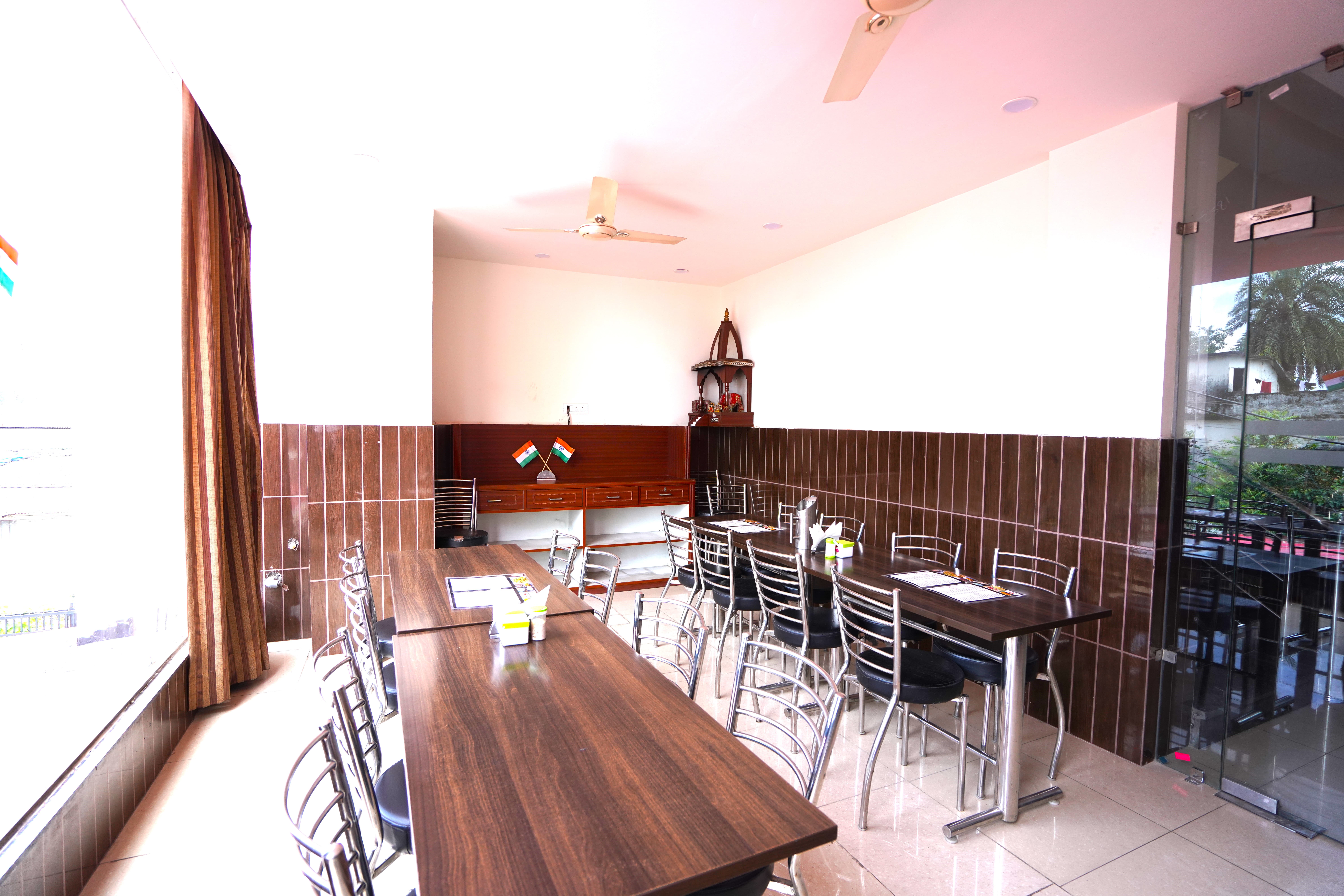 AC Deluxe Room interior